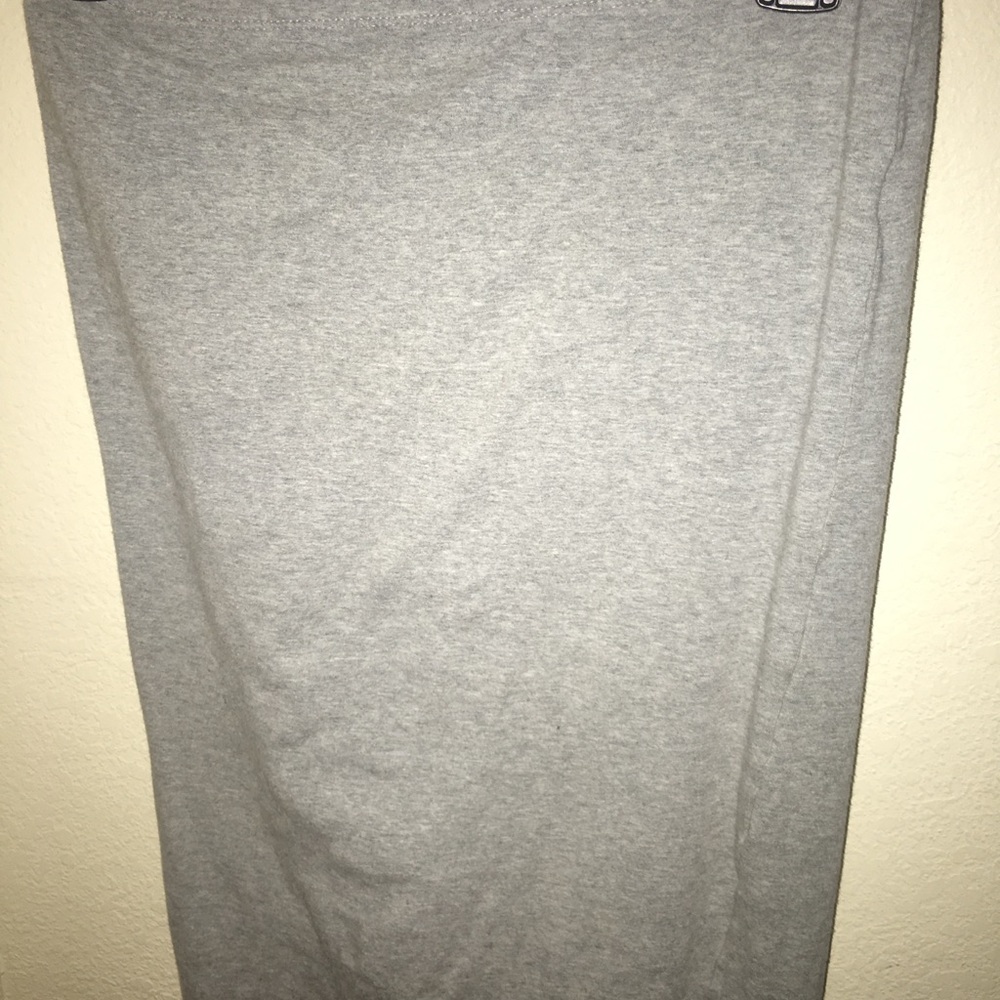 Grey skirt